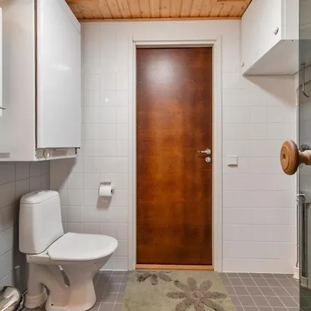 2405 By Interhome Loma-asunnot *